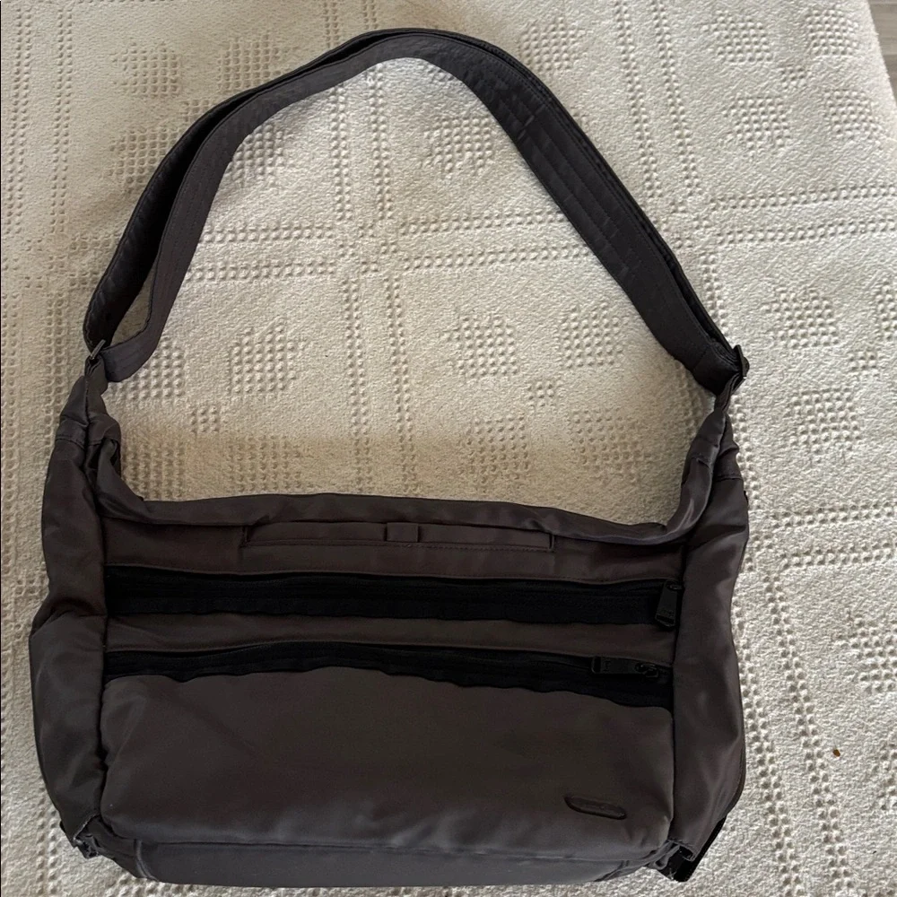 LUG TROOPER SLING BAG Purse‎ Gray Hidden Cargo Multi Pockets RFID Tote